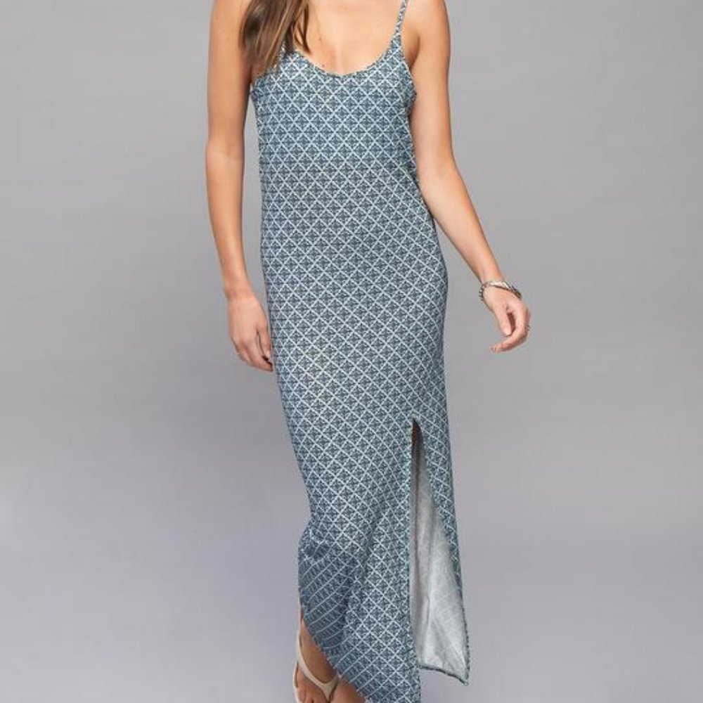 Tigerlily Samara Alondra Slit Dress  Ditsy Blue